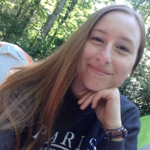 Meet your Posher, Evelyn